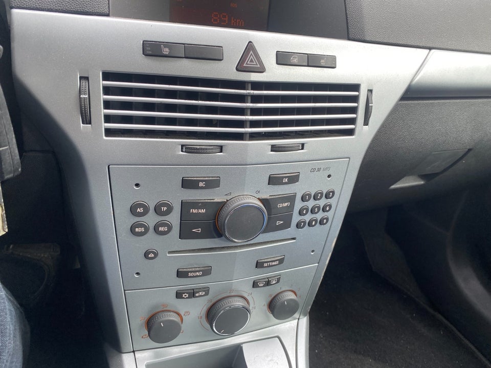 Opel Astra 1,6 16V 115 Enjoy 5d