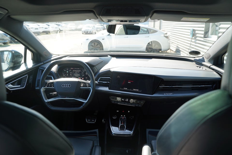 Audi Q4 e-tron 40 S-line 5d