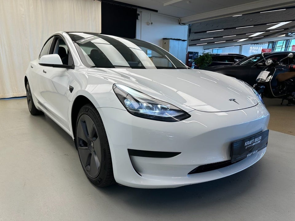 Tesla Model 3 RWD 4d