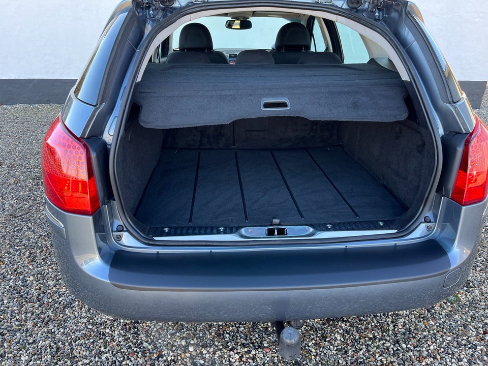 Peugeot 407 1,6 HDi 110 Premium SW 5d