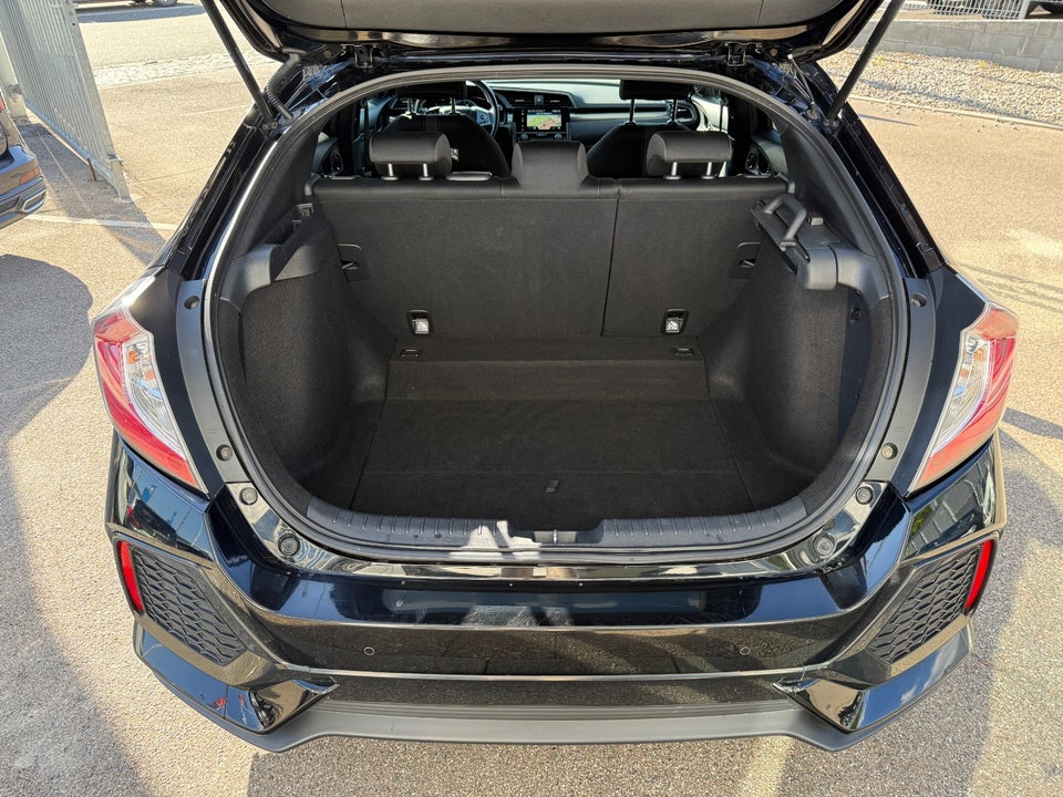 Honda Civic 1,0 VTEC Turbo Elegance 5d