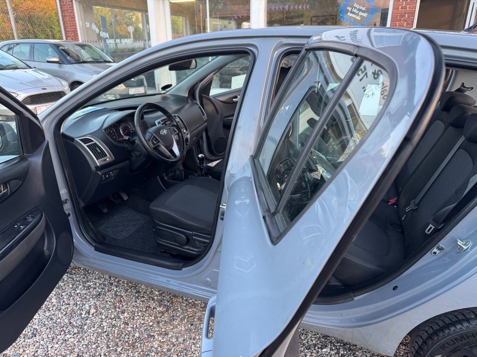 Hyundai i20 1,25 Classic XTR 5d