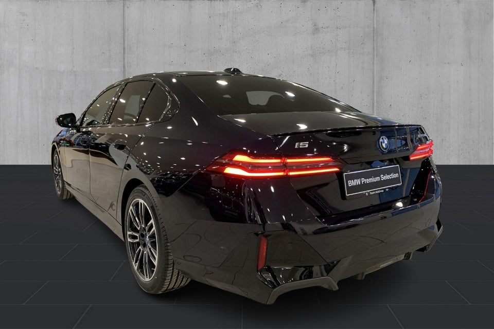 BMW i5 eDrive40 M-Sport Pro 4d