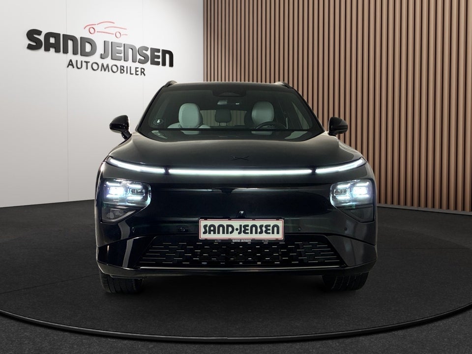 Xpeng G9 Performance 5d