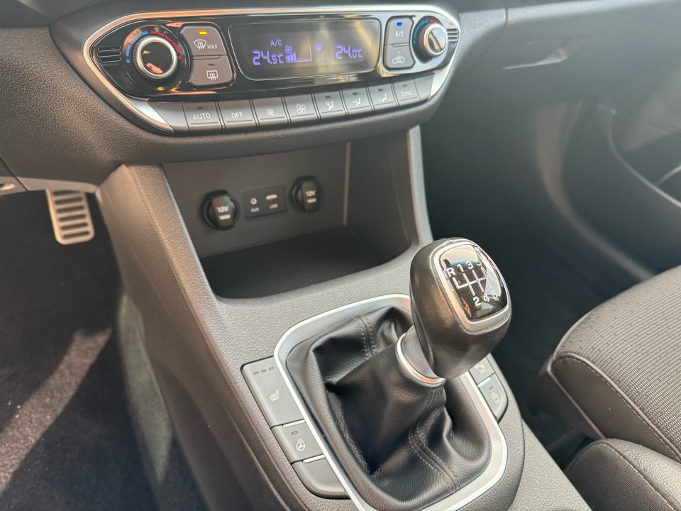 Hyundai i30 1,0 T-GDi Premium stc. 5d