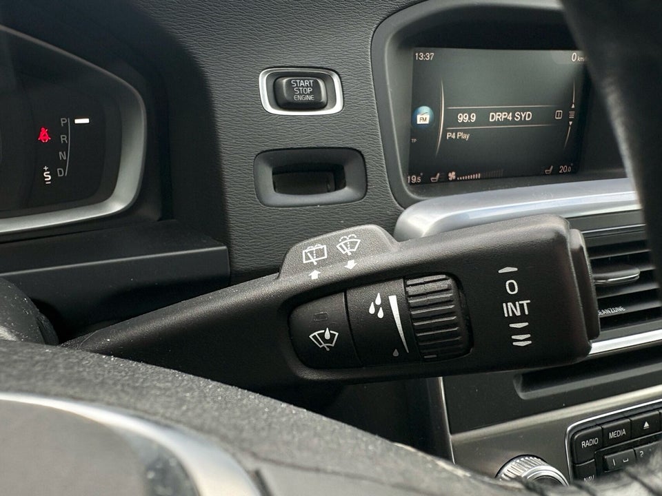 Volvo V60 2,0 T4 190 Momentum aut. 5d