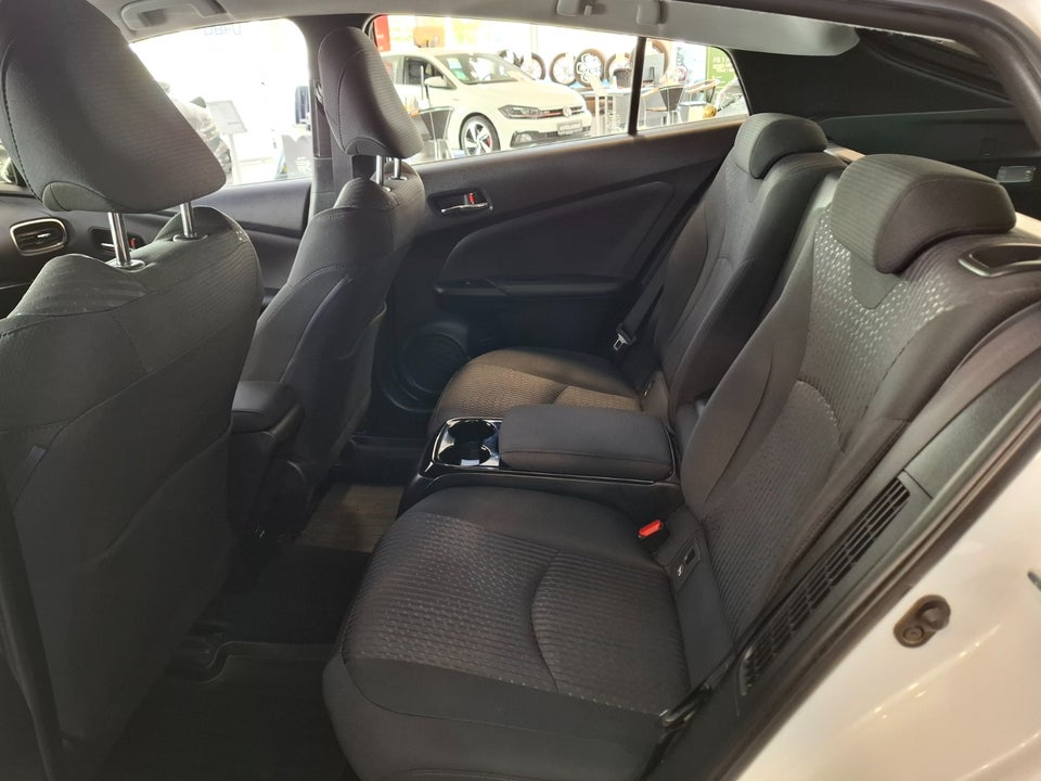 Toyota Prius 1,8 Plug-in Hybrid H3 MDS 5d
