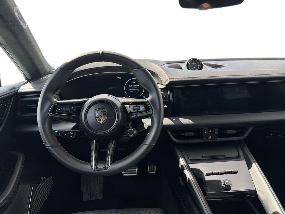 Porsche Macan Turbo 5d