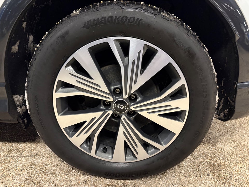 Audi Q4 e-tron 40 Advanced 5d