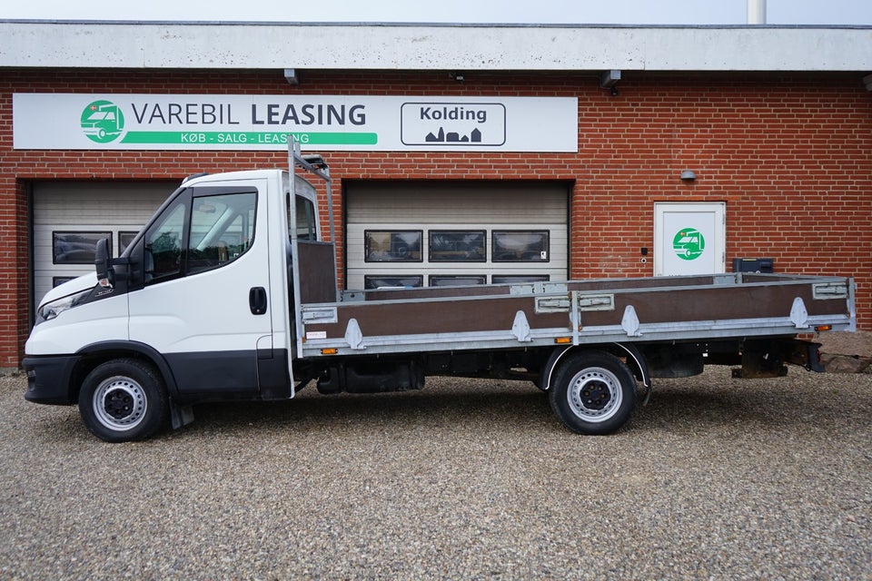 Iveco Daily 2,3 35S14 4100mm Lad 2d