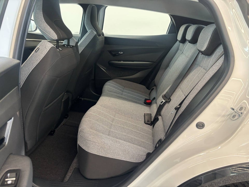 Renault Megane E-Tech 40 Equilibre 5d