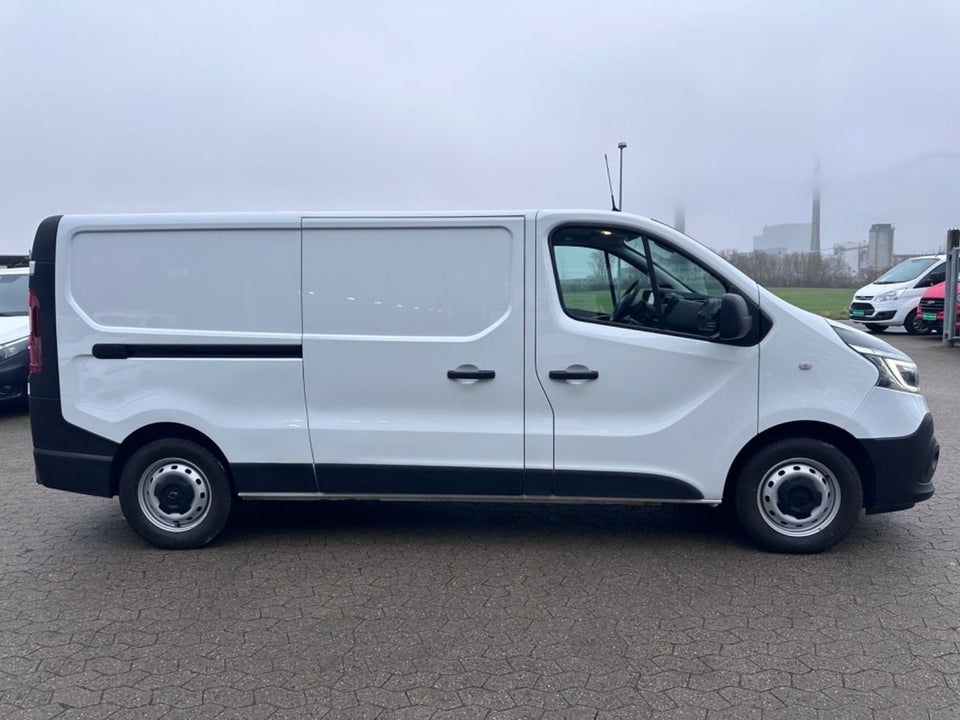 Renault Trafic T29 2,0 dCi 145 L2H1 EDC