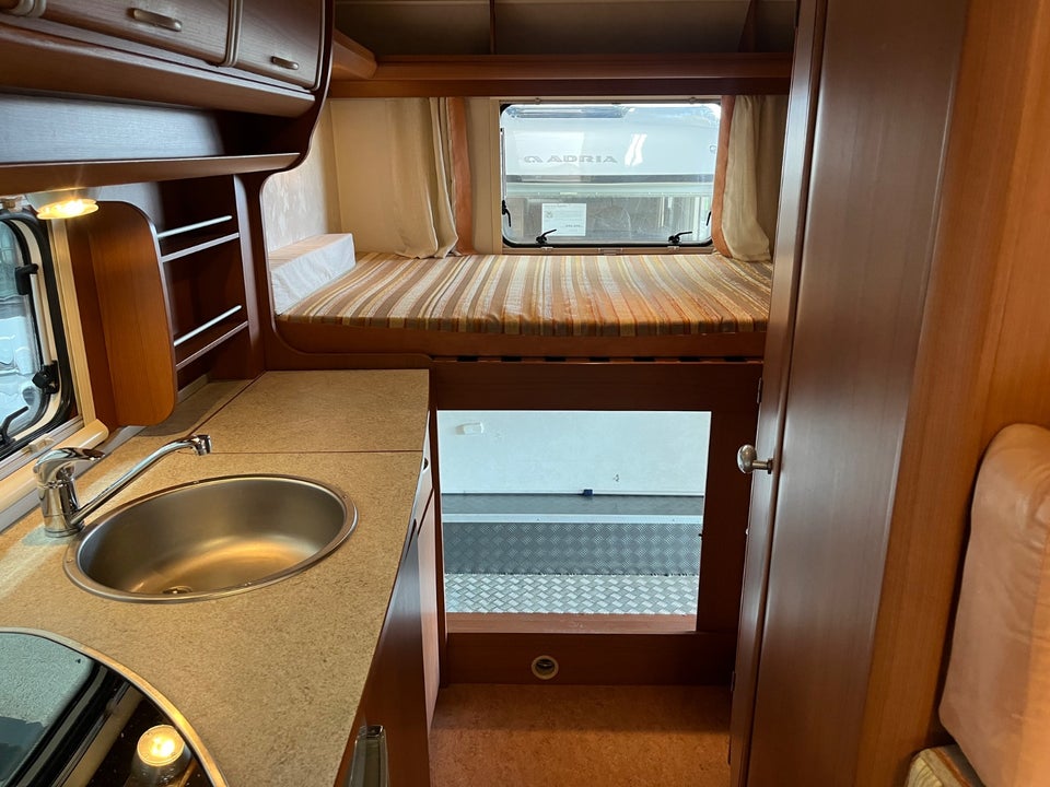 Elnagh Duke 2,2 46 2d