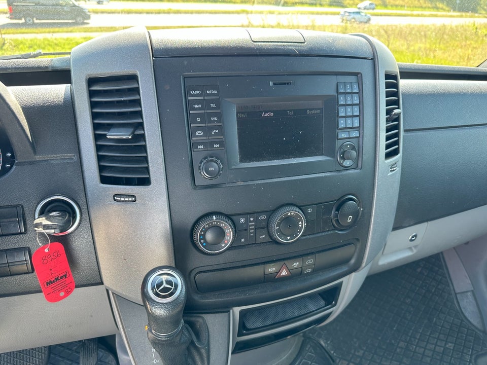 Mercedes Sprinter 319 3,0 CDi R2 Kassevogn aut. 5d
