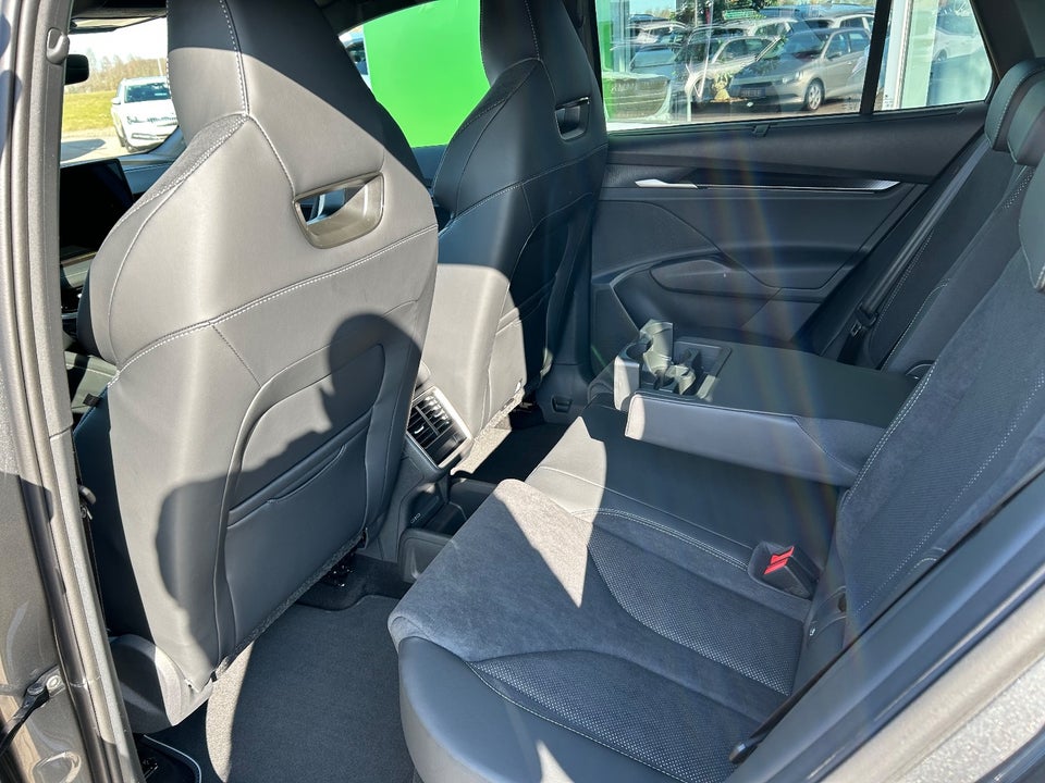 Skoda Elroq 85 iV Sportline 5d