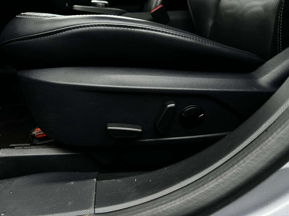 Ford Mustang Mach-E 75 Standard Range 5d