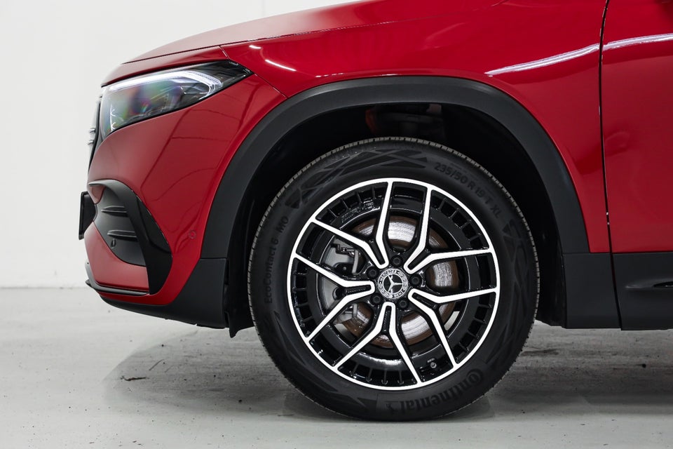 Mercedes EQB300 AMG Line 4Matic 5d