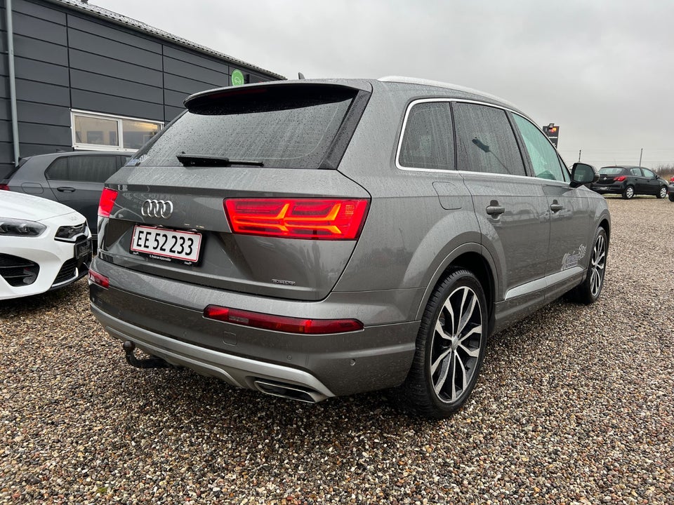 Audi Q7 3,0 TDi 272 quattro Tiptr. 5d