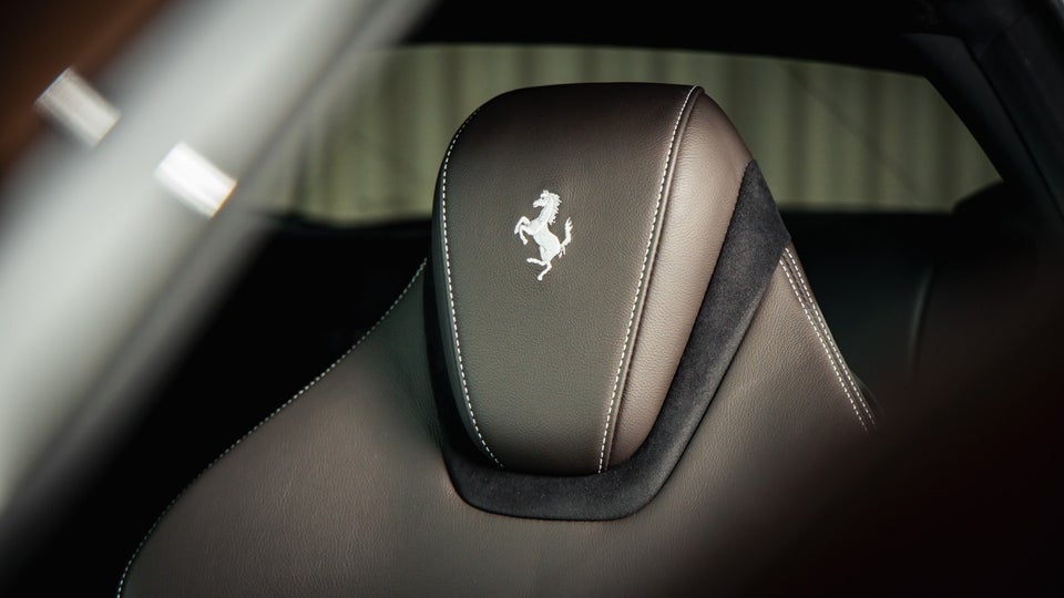 Ferrari Roma 3,9 DCT 2d