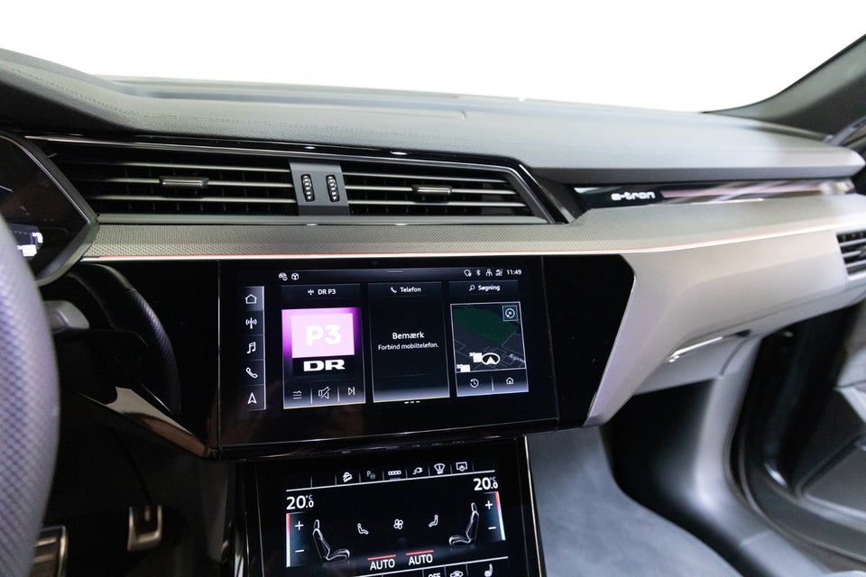 Audi Q8 e-tron 55 S-line Sportback quattro 5d
