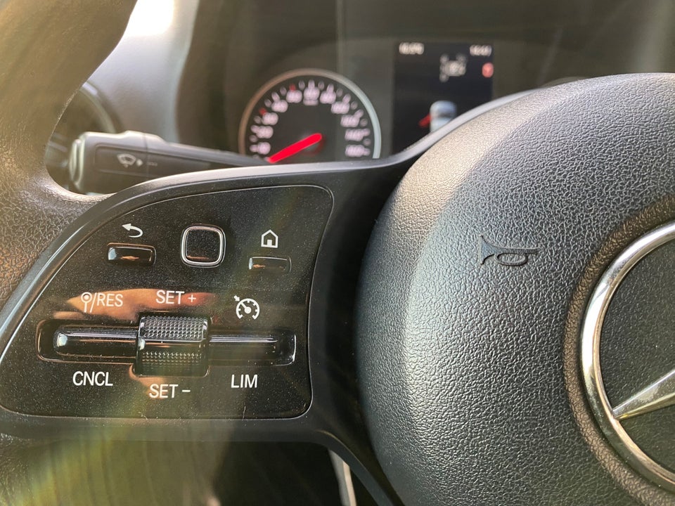 Mercedes Sprinter 211 2,2 CDi A2 Kassevogn aut. FWD