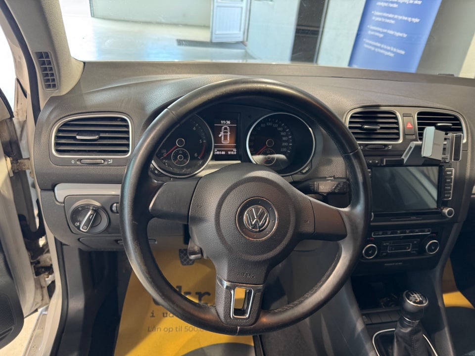 VW Golf VI 1,6 TDi 105 BlueMotion 5d