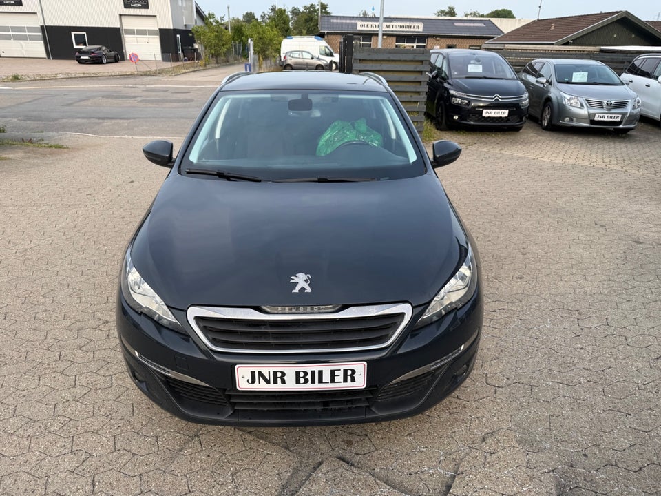 Peugeot 308 1,2 e-THP 110 Active SW 5d