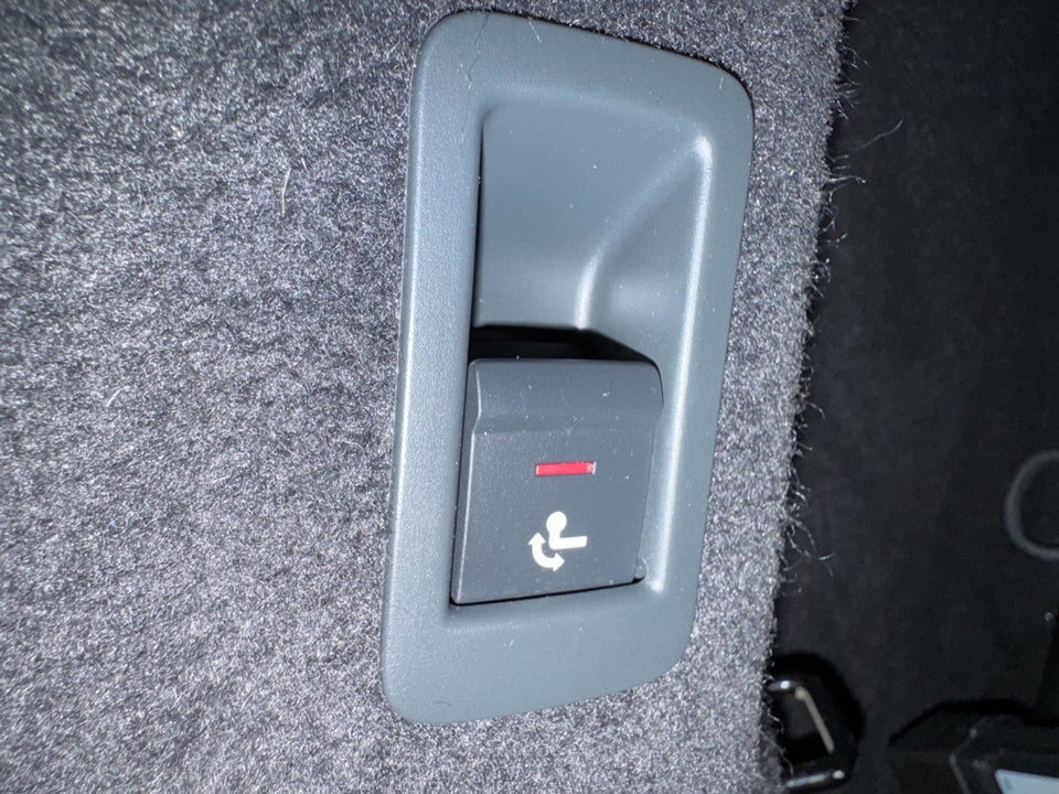 Audi Q4 e-tron 40 Advanced 5d