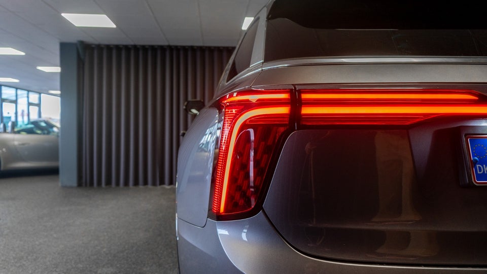 Hongqi E-HS9 99 Exclusive 5d