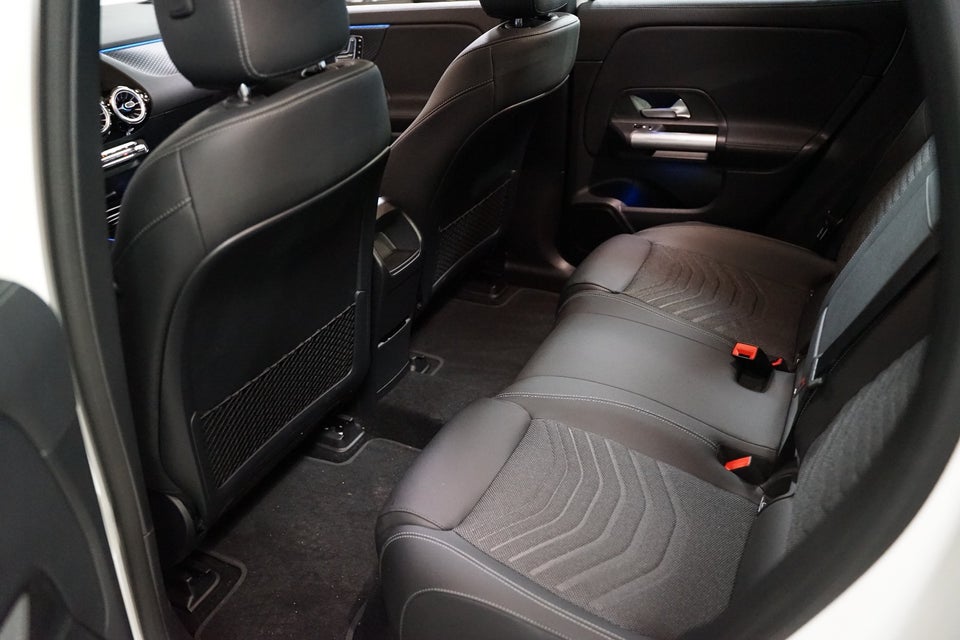 Mercedes EQA250 Progressive 5d