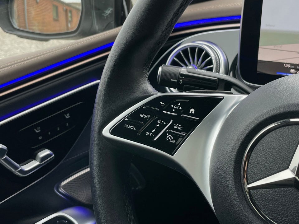 Mercedes EQE350 Electric Art 4d