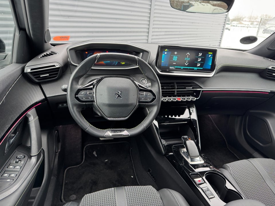 Peugeot e-2008 50 GT 5d