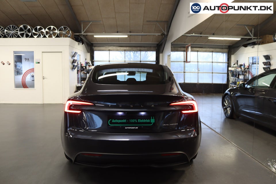 Tesla Model 3 Long Range AWD 4d