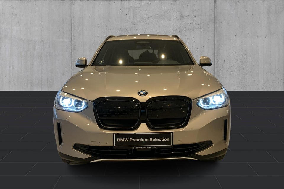 BMW iX3 Charged 5d