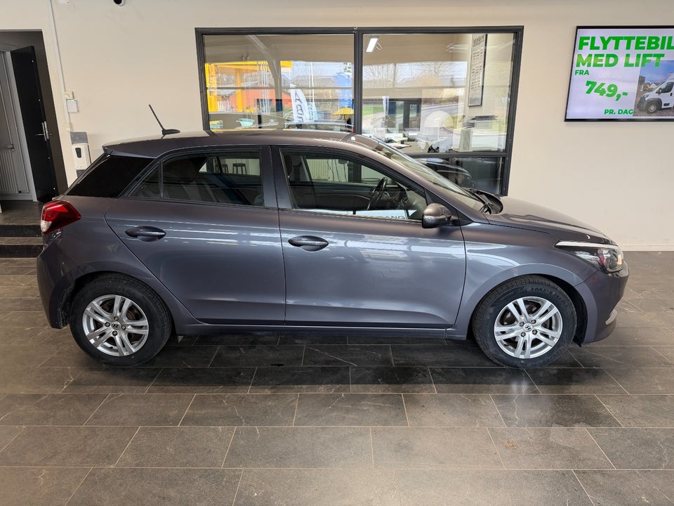 Hyundai i20 1,25 Vision 5d