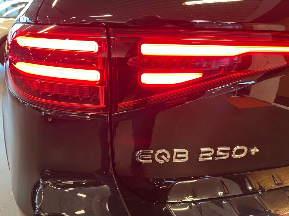 Mercedes EQB250+ AMG Premium 5d