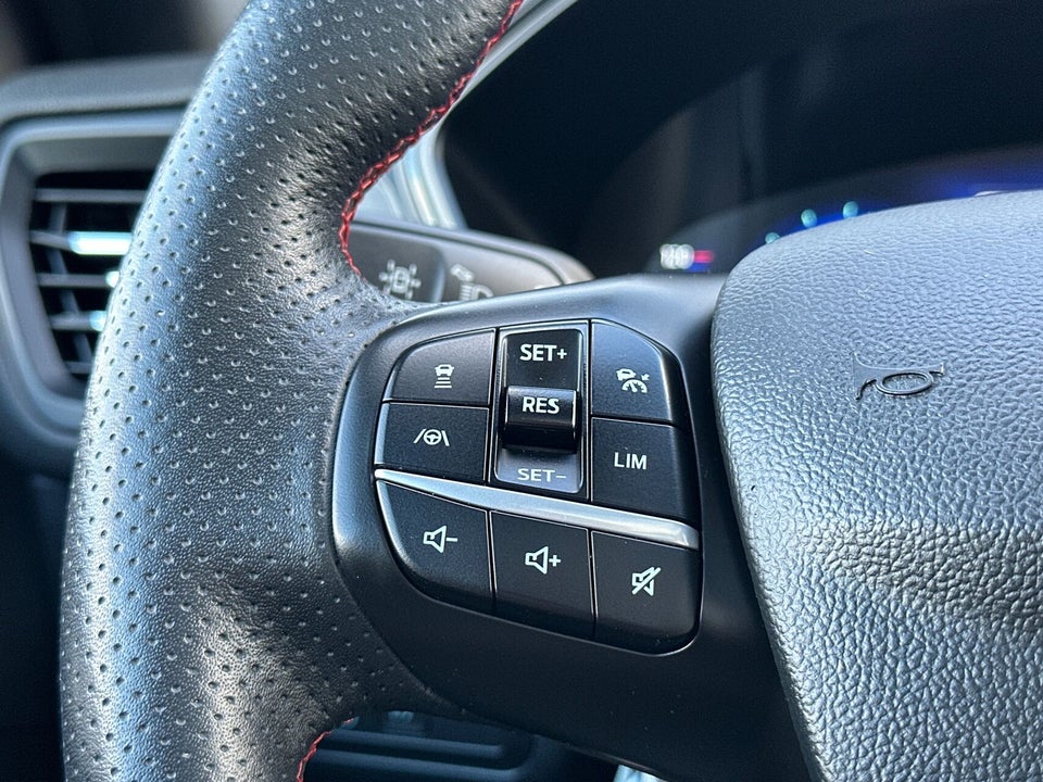 Ford Kuga 2,5 PHEV ST-Line X CVT 5d