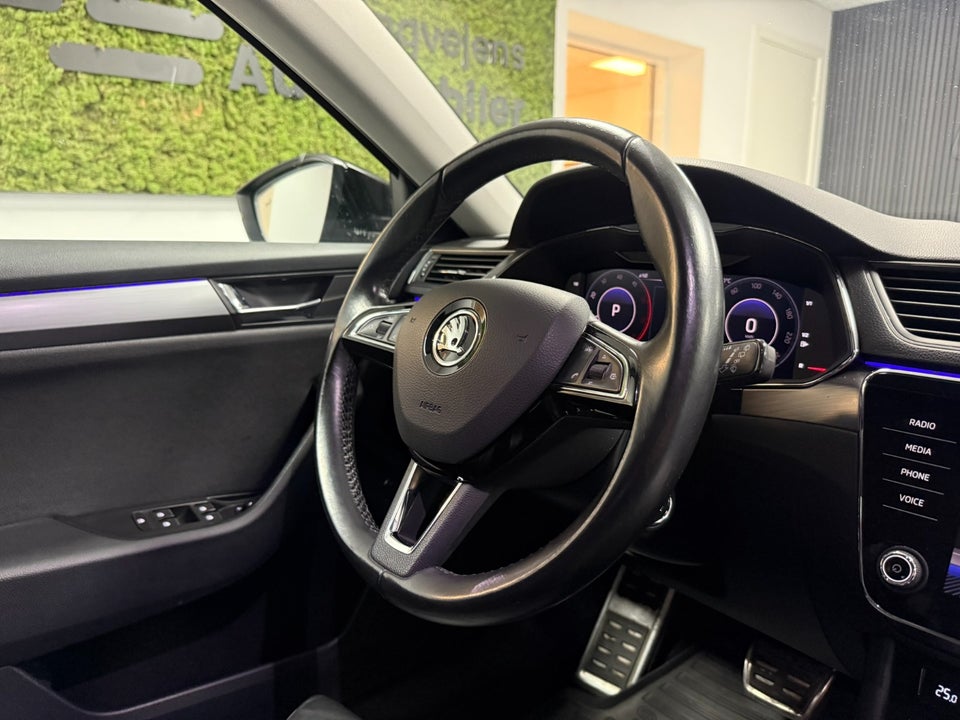 Skoda Superb 2,0 TDi 150 Style Combi DSG 5d