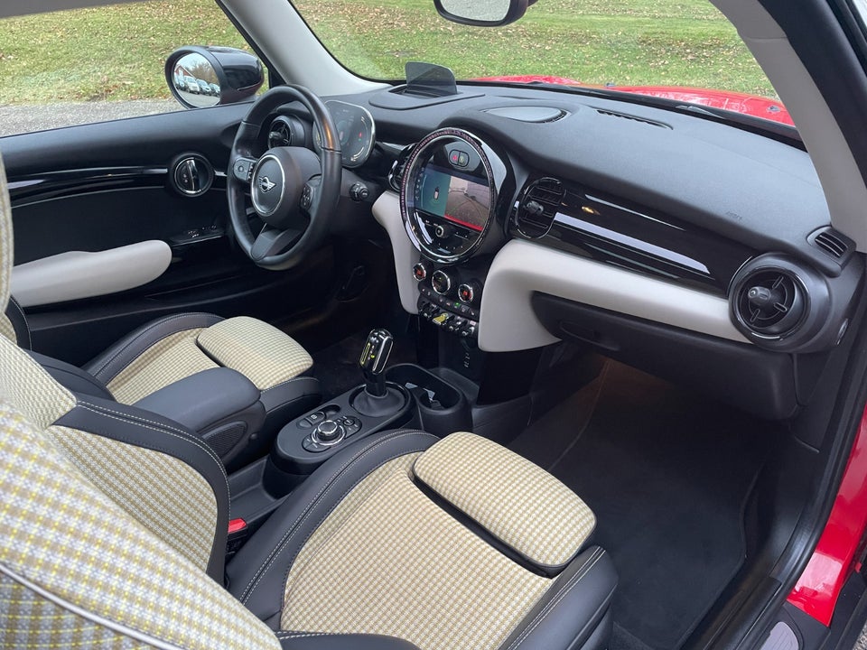 MINI Cooper SE Maximise 3d