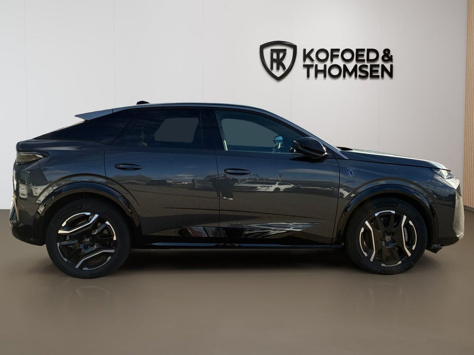 Peugeot e-3008 77 GT Pack 5d