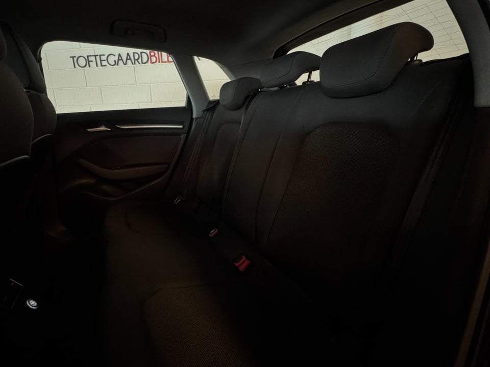 Audi A3 1,6 TDi 110 Sportback 5d