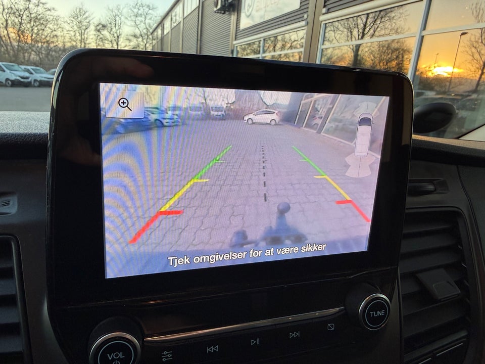 Ford Transit Custom 300L 2,0 TDCi 130 Trend