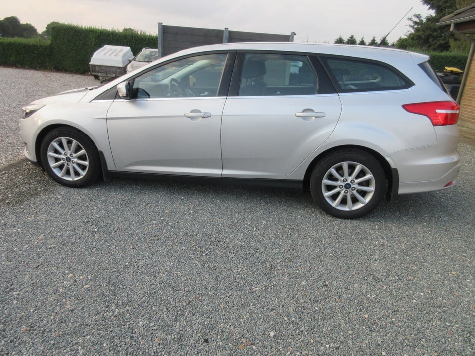 Ford Focus 1,0 SCTi 125 Titanium stc. 5d