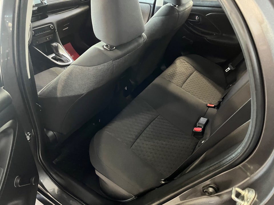 Toyota Yaris 1,5 Hybrid H1 e-CVT 5d