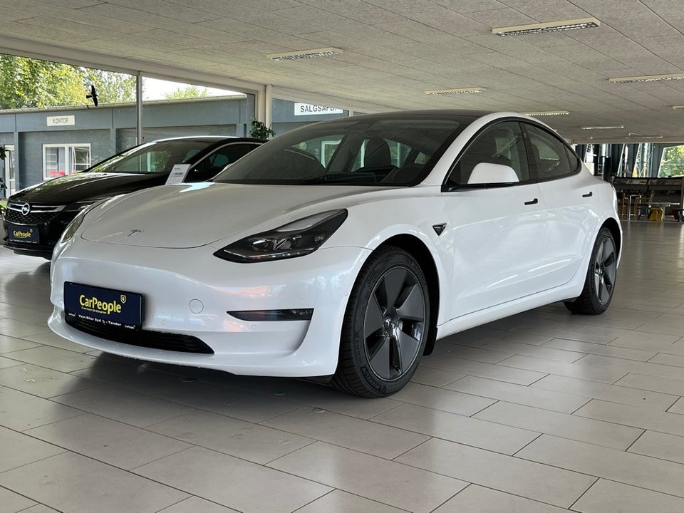 Tesla Model 3 Long Range AWD 4d