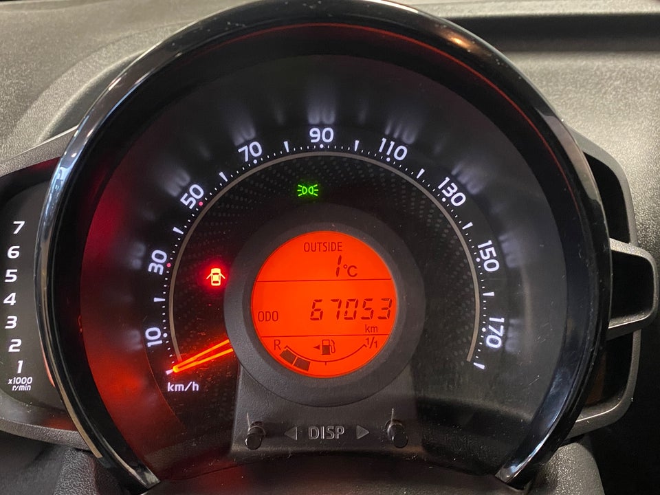 Toyota Aygo 1,0 VVT-i x-play 5d