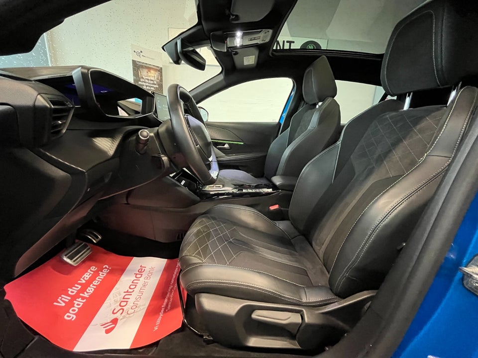 Peugeot e-208 50 GT 5d