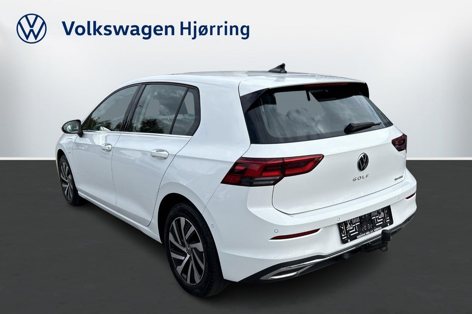 VW Golf VIII 1,4 eHybrid DSG 5d