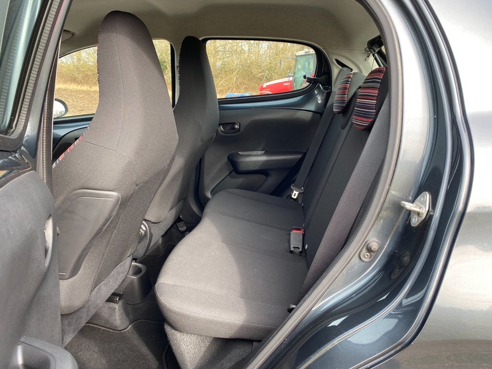 Citroën C1 1,0 VTi Street+ 5d