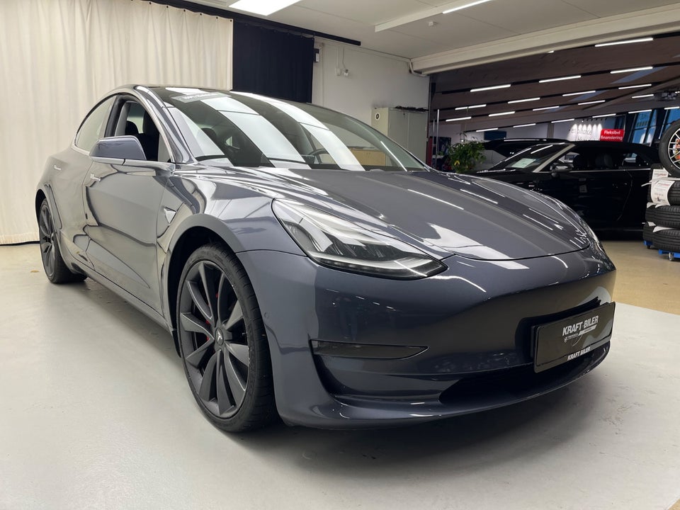 Tesla Model 3 Performance AWD 4d